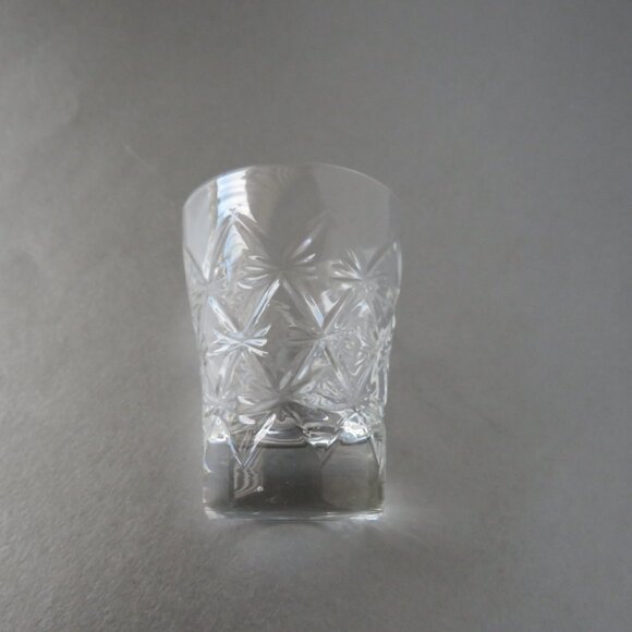 Set of 5 Vintage Shot Crystal Glasses Cut Glass Heavy Bottom Special Occasion - Picture 4 of 7